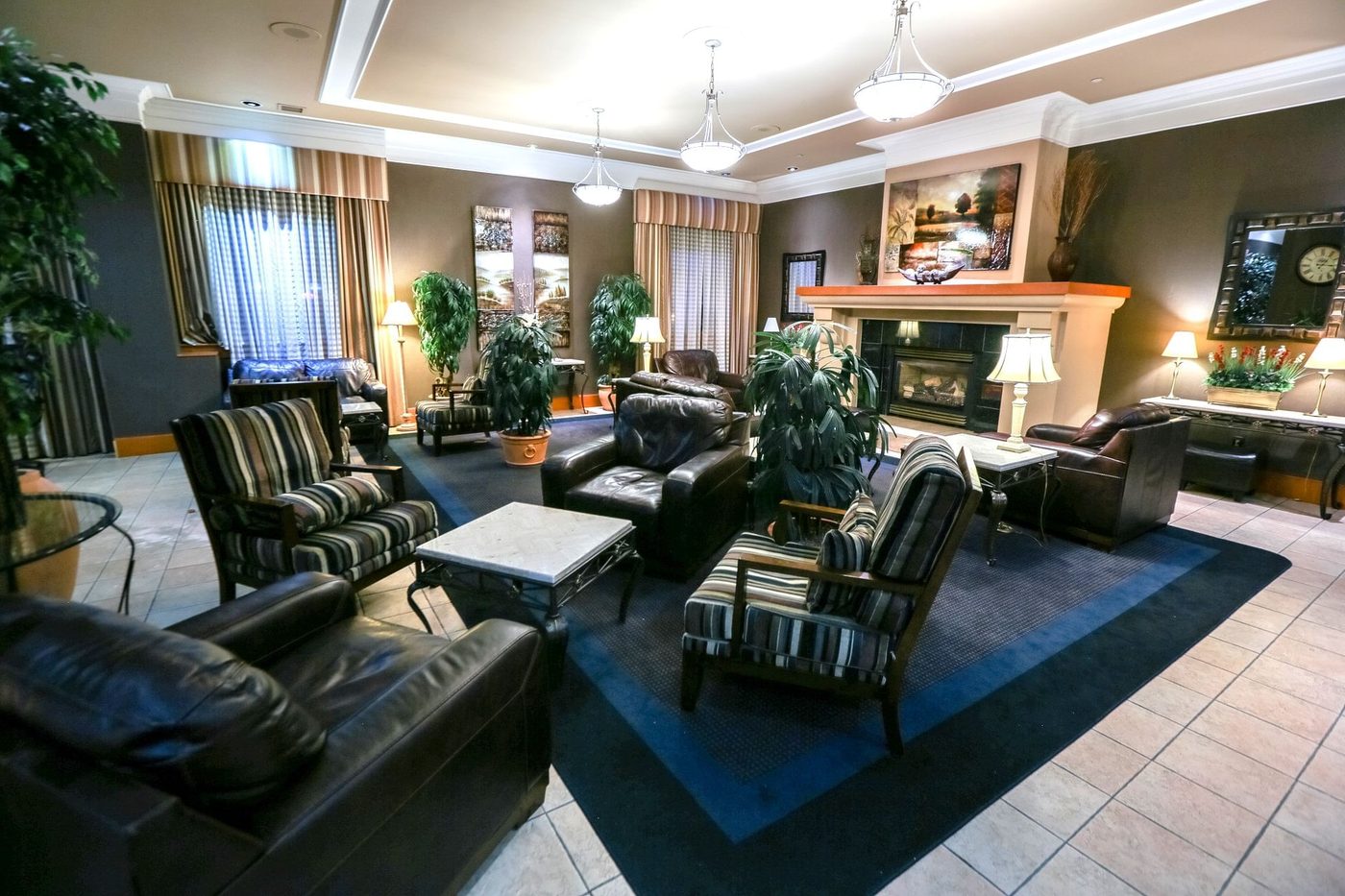 The hotel lounge and fireplace